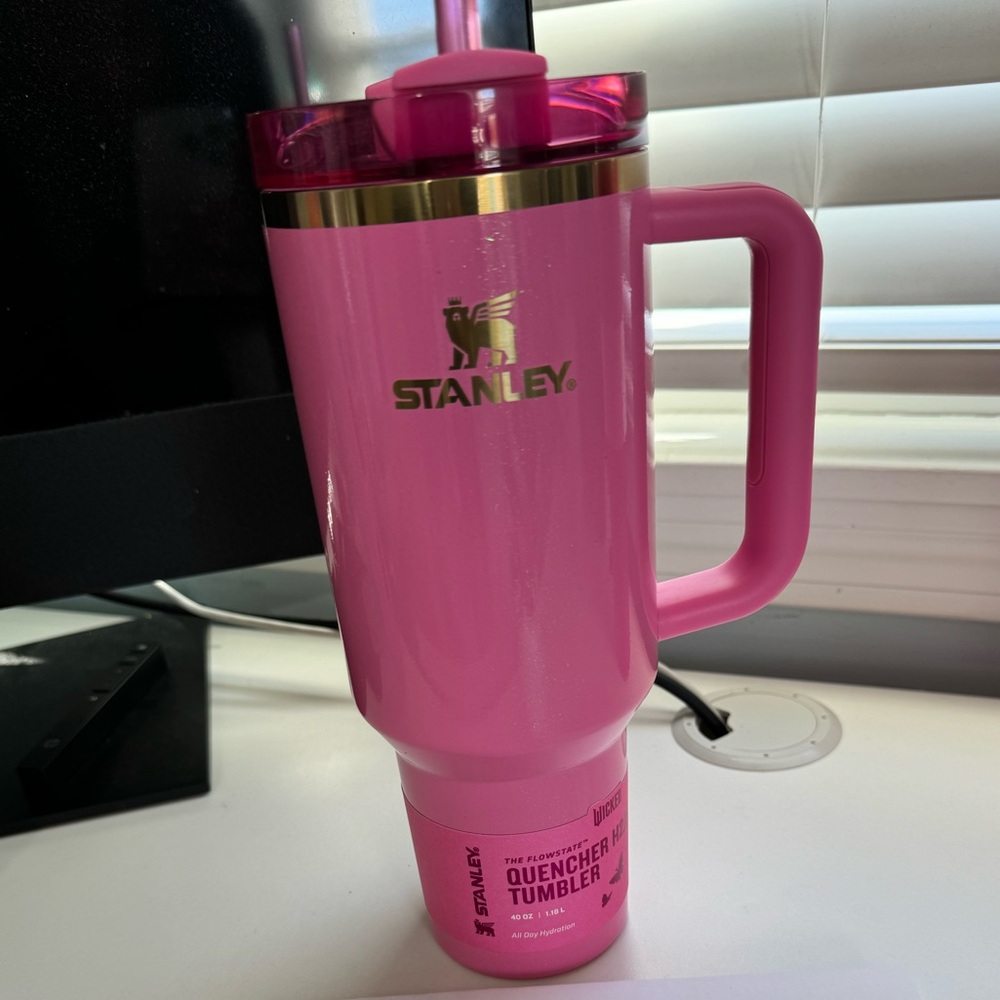 Glinda Stanley cup 40oz BNWT